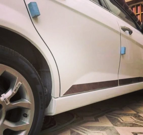 زه استیل درب دنا پلاس